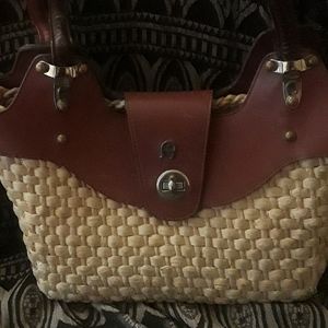 Vintage Etienne Aigner Straw Hand Made Purse Handb